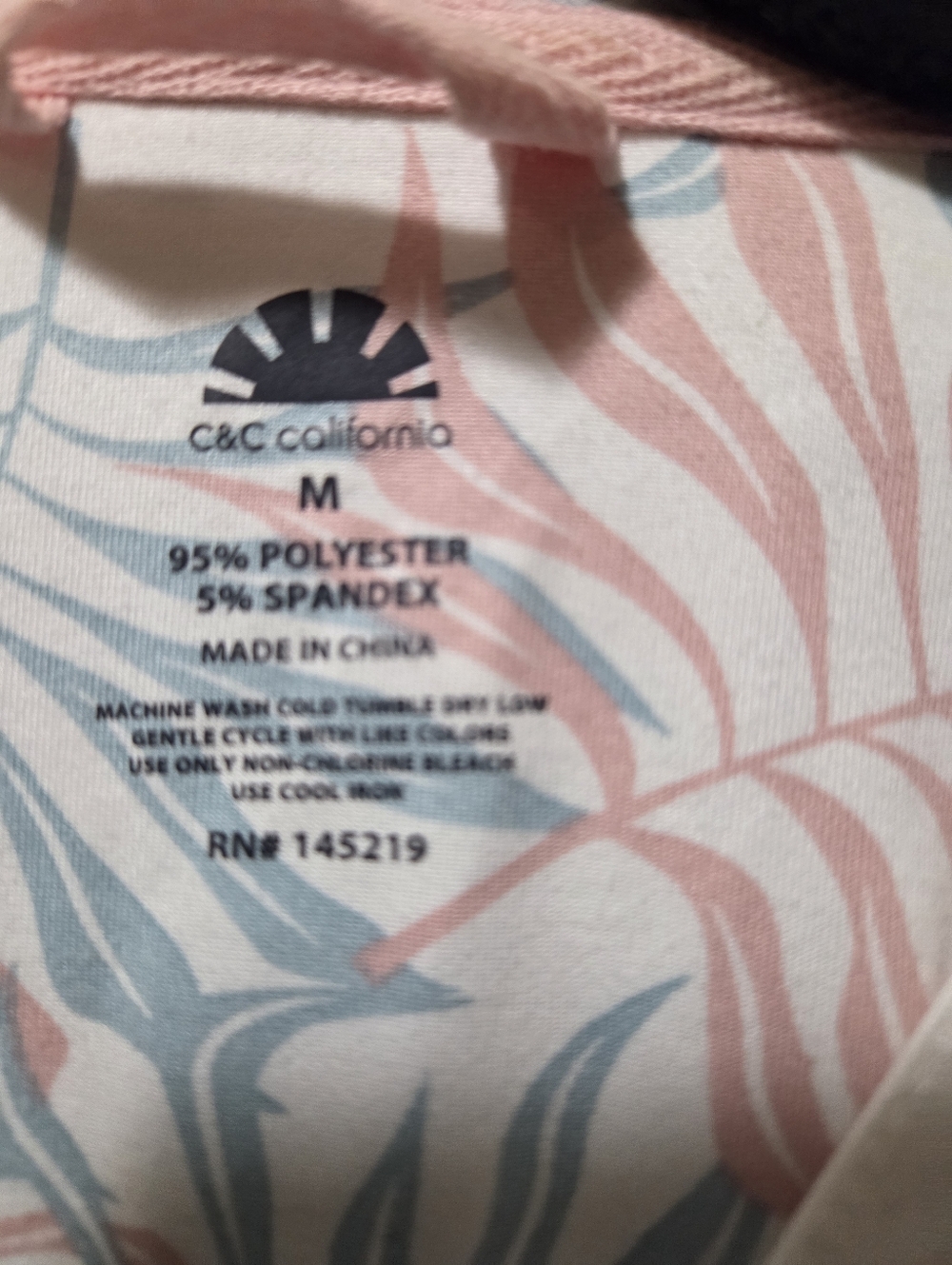 C&C California Robe & Pajama Set - Med - Picture 6 of 6